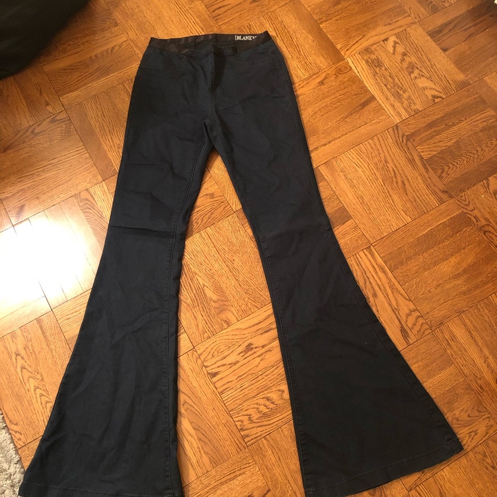 BLANK NYC Pull-On Fit and Flare Bell Bottom Pant